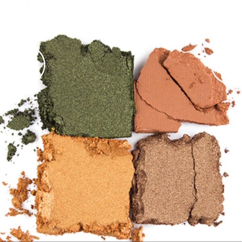 ❤️ NEW! Oryza Beauty Camo Shimmer Eyeshadow
